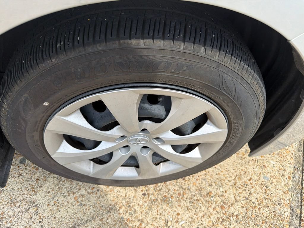Used 2025 Toyota Corolla LE FWD image 11