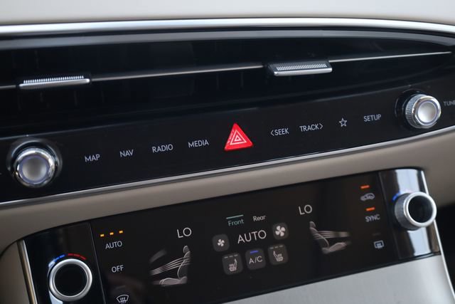 New 2026 Genesis GV70 2.5T Select image 19