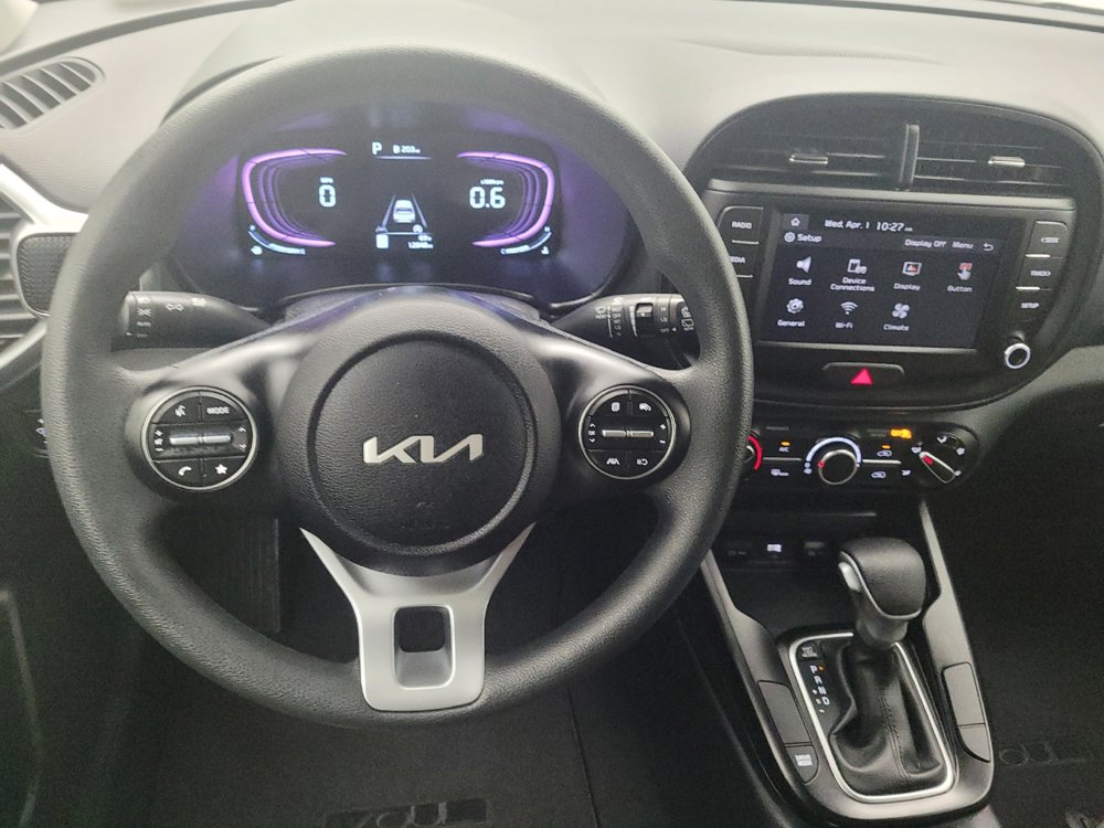 Used 2025 Kia Soul LX image 22