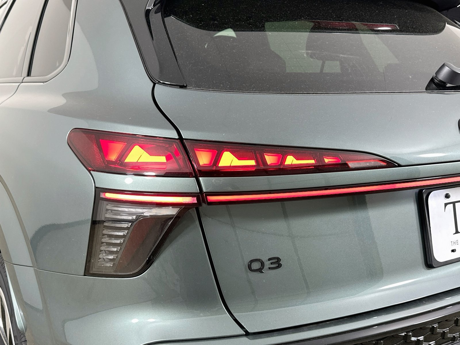 New 2026 Audi Q3 quattro 2.0T AWD/4WD image 13
