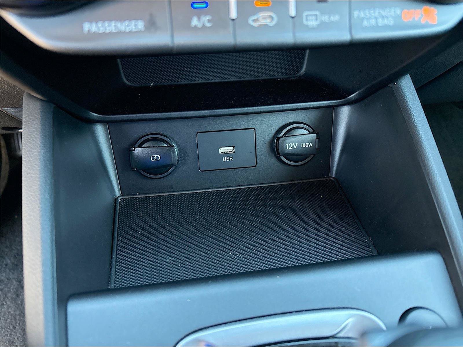 Certified 2023 Hyundai Kona SEL AWD/4WD image 32