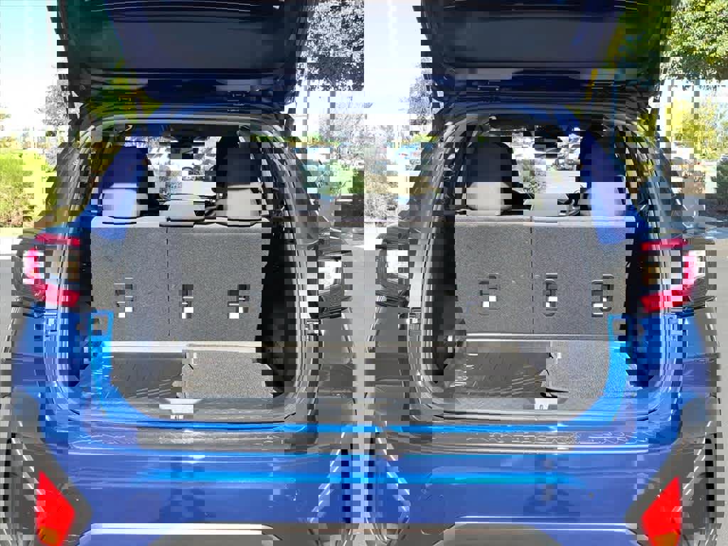 Certified 2025 Subaru Crosstrek 2.0i Premium w/ Convenience Package #2 image 16