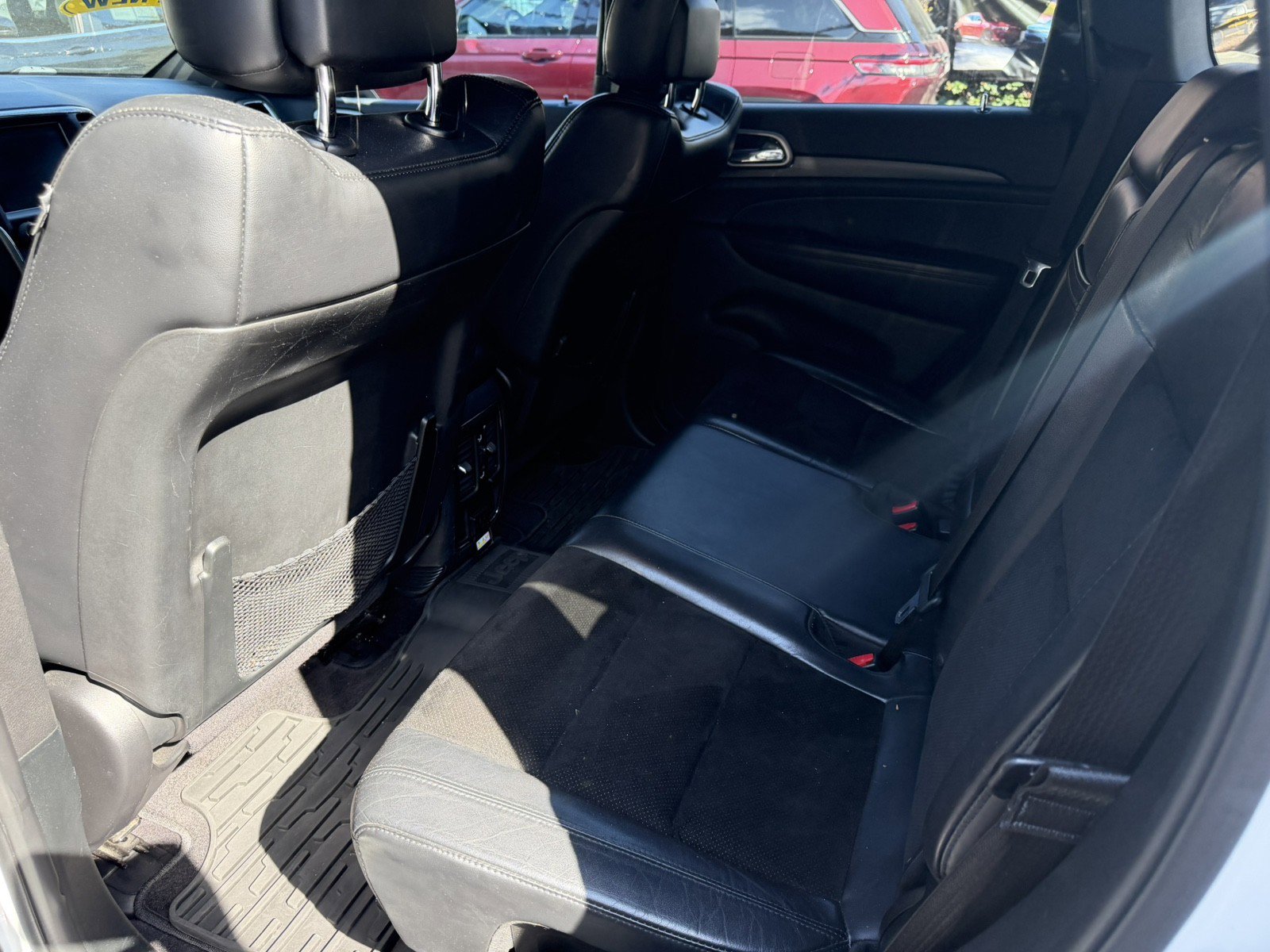 Used 2017 Jeep Grand Cherokee Altitude image 7