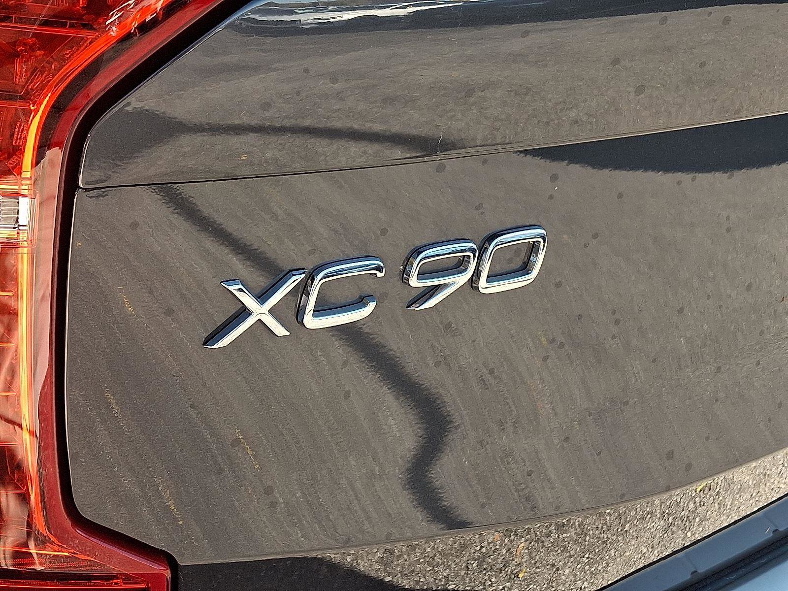 Certified 2024 Volvo XC90 B5 Core w/ Protection Package Premier image 32