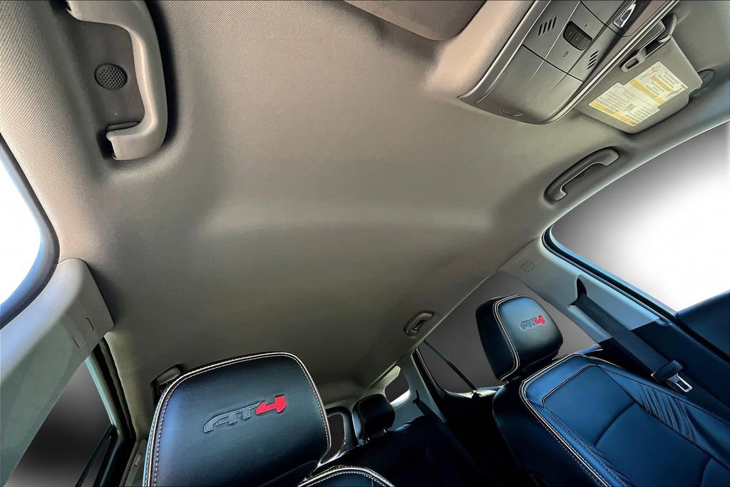 Used 2023 GMC Terrain AT4 image 17