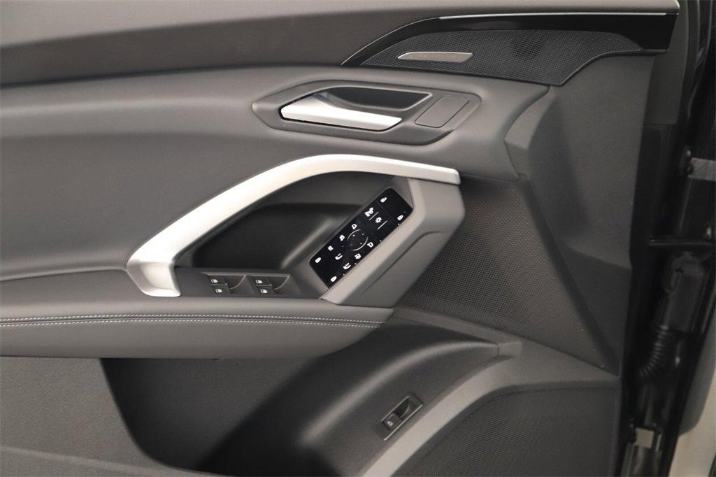 New 2025 Audi Q5 Premium Plus image 23