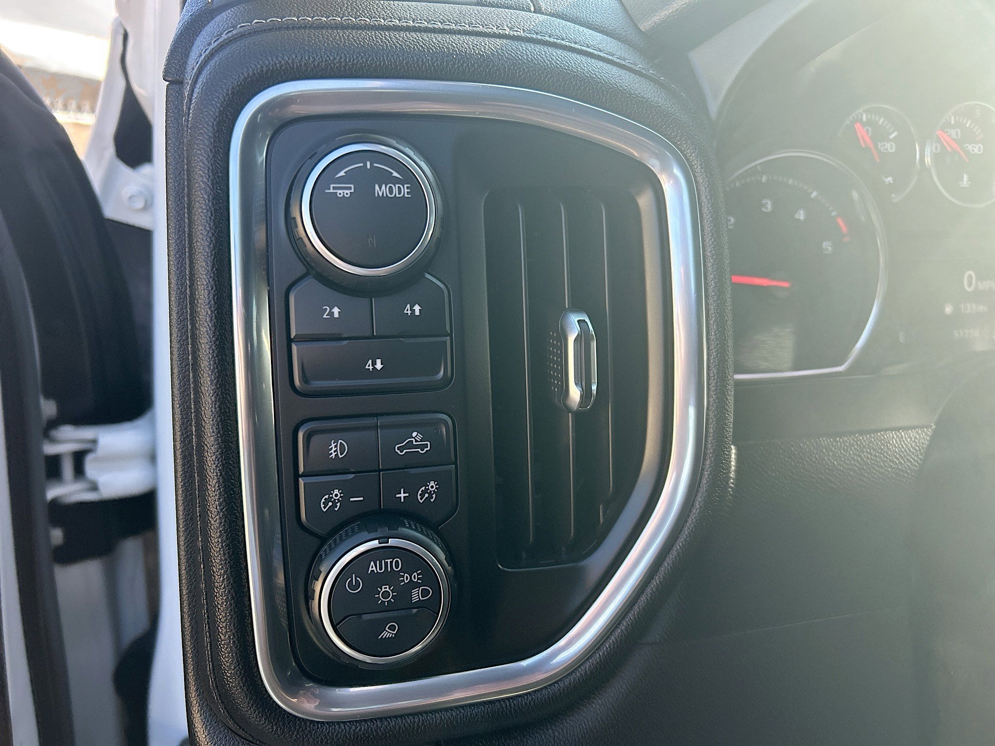 Used 2021 Chevrolet Silverado 2500 LT w/ Z71 Sport Edition image 10