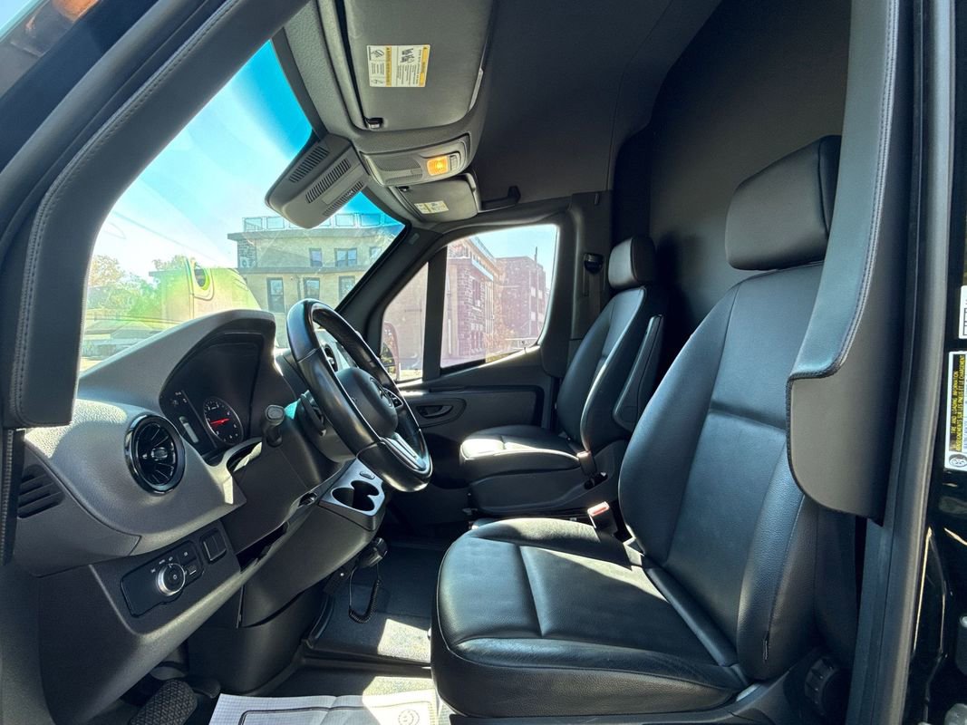 Used 2021 Mercedes-Benz Sprinter 3500 image 15