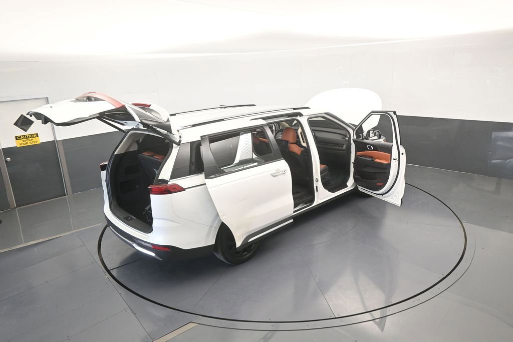 Used 2022 Kia Carnival SX image 76