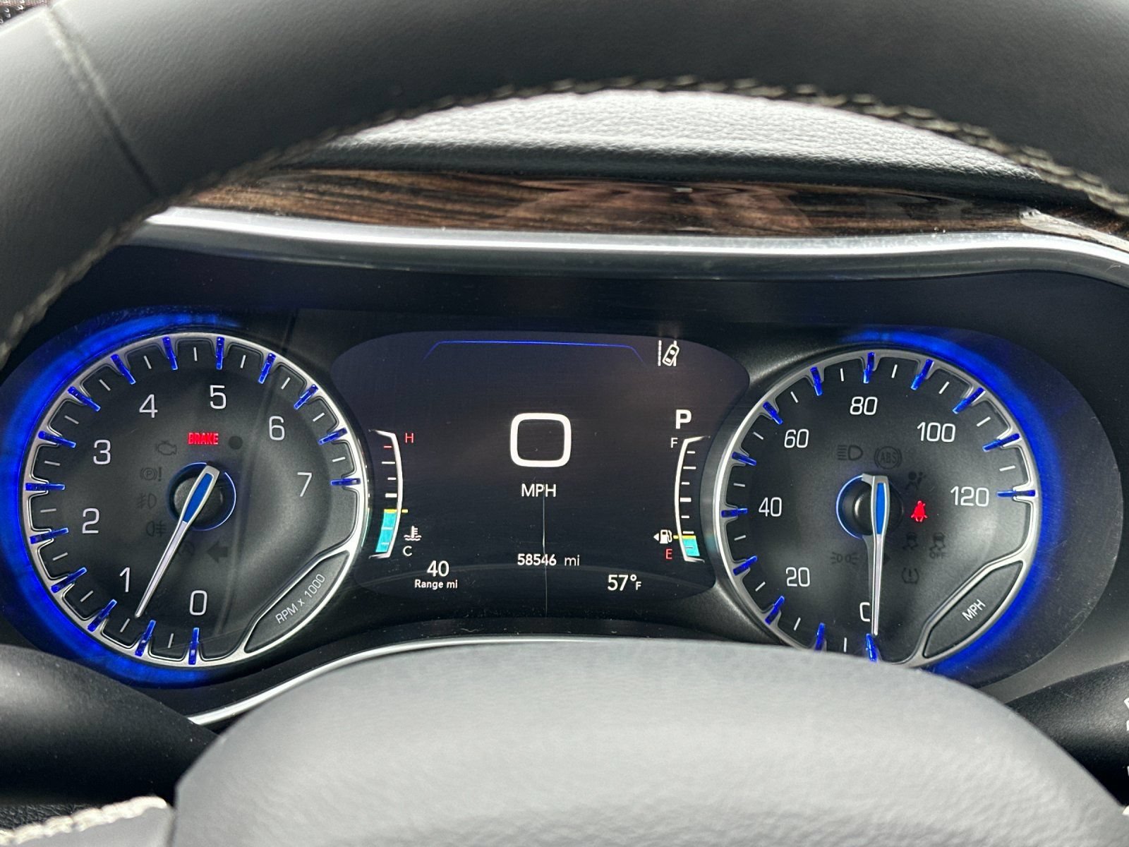 Used 2023 Chrysler Pacifica Limited FWD image 28