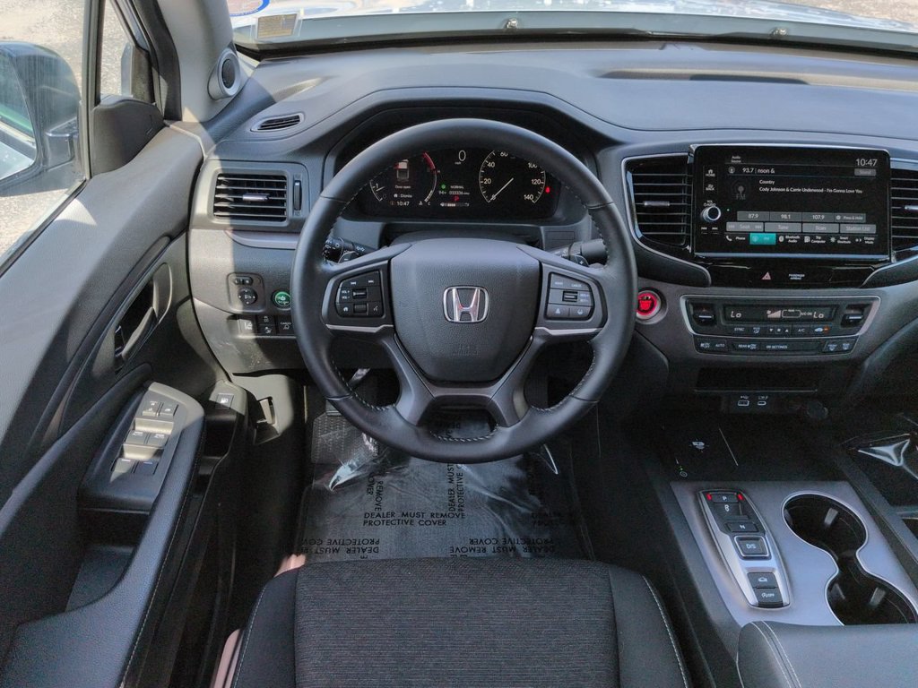 Used 2025 Honda Ridgeline Sport image 16