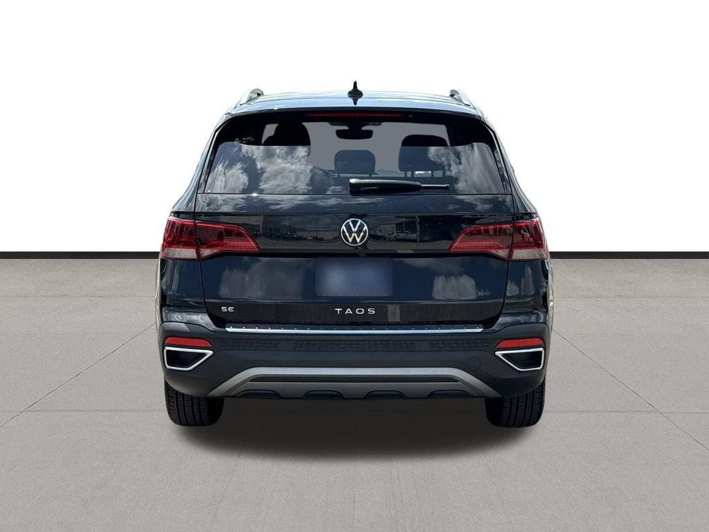 Used 2023 Volkswagen Taos SE FWD image 6