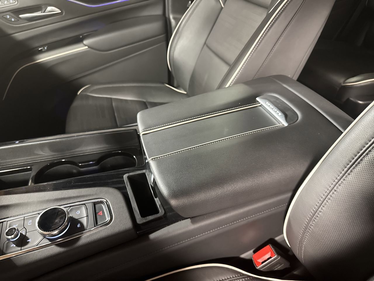 Used 2024 Cadillac Escalade Sport image 29