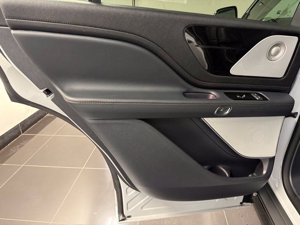 New 2027 Lincoln Aviator Reserve AWD/4WD image 36