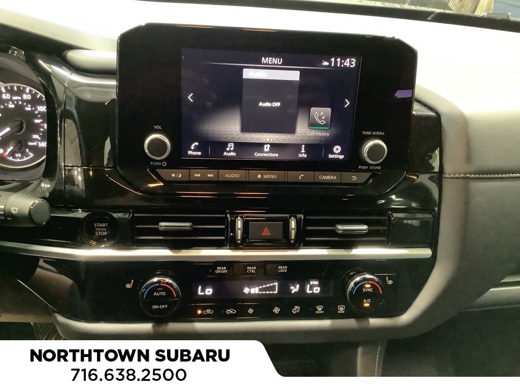 Used 2025 Nissan Pathfinder SV image 15