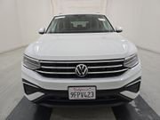 Used 2023 Volkswagen Tiguan SE w/ Panoramic Sunroof Package FWD image 3