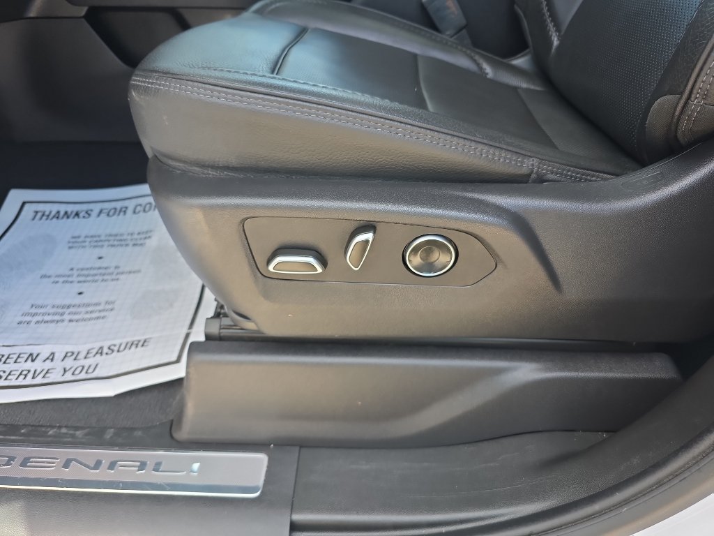 Certified 2025 GMC Sierra 2500 Denali w/ Technology Package AWD/4WD image 17