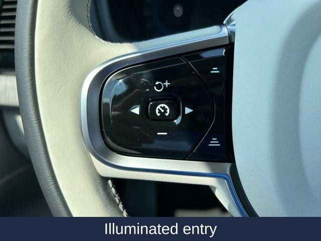 New 2025 Volvo XC90 T8 Plus w/ Protection Package Premier image 27