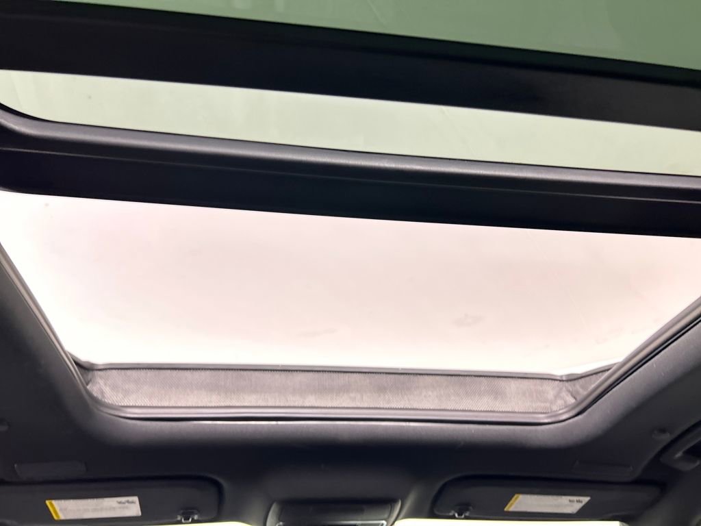 Certified 2025 Chevrolet Traverse RS w/ LPO, Floor Liner Package image 27