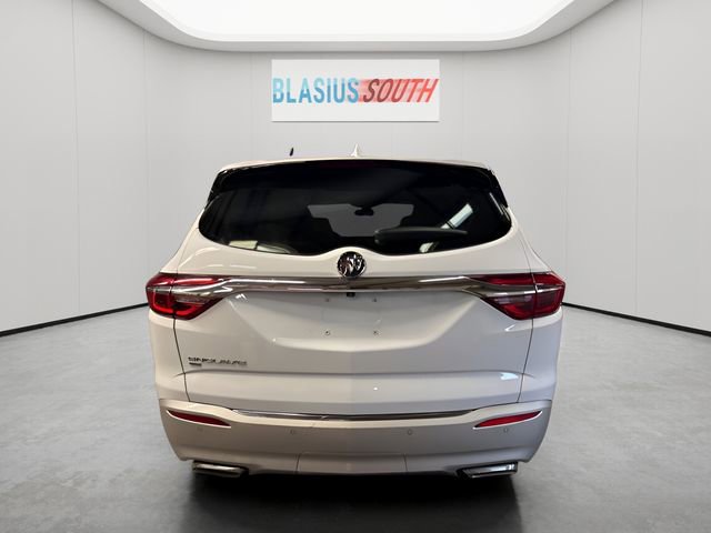 Used 2020 Buick Enclave Essence w/ Sound and Sites Package image 4