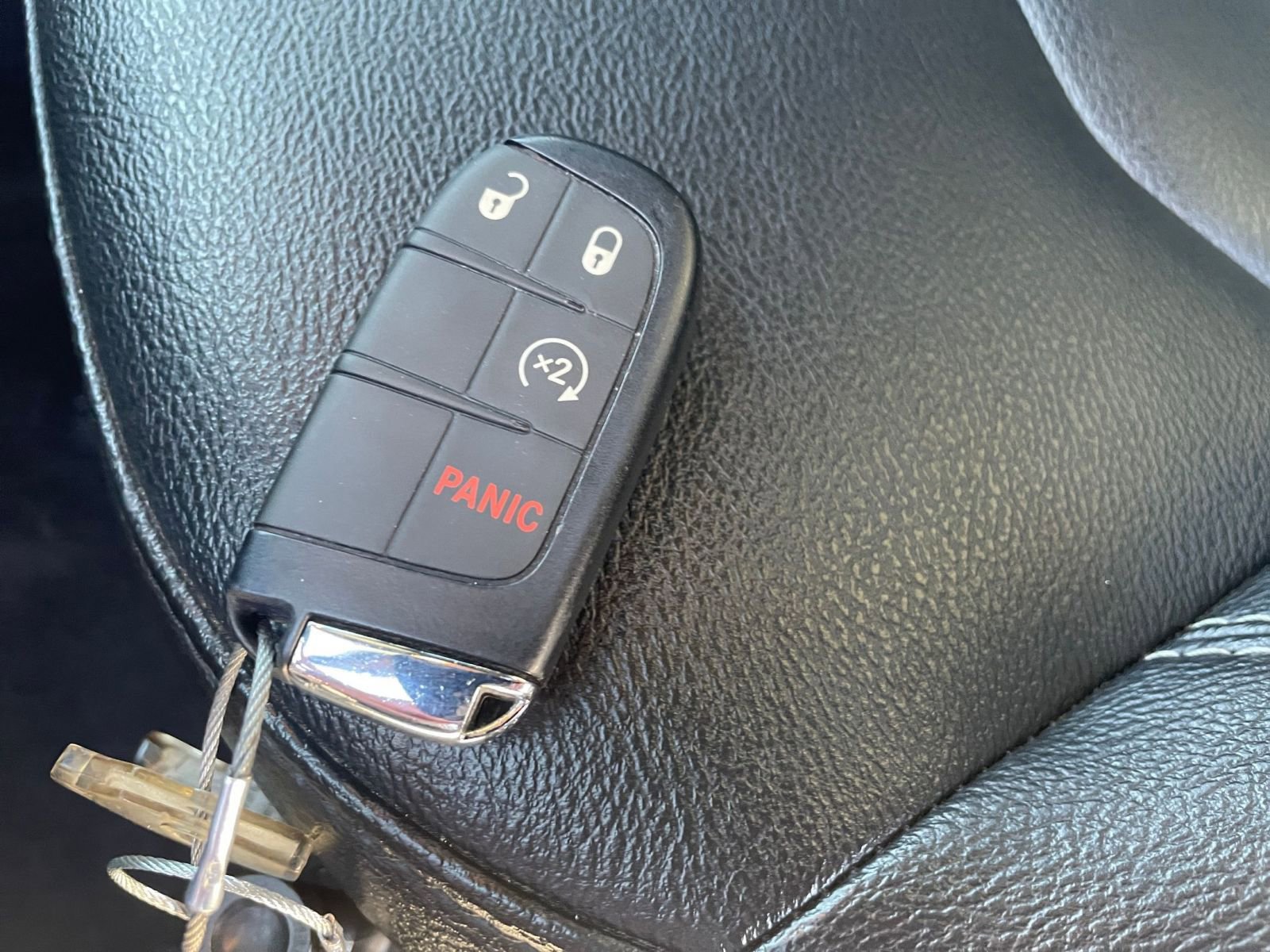 Used 2025 Jeep Compass Limited image 22