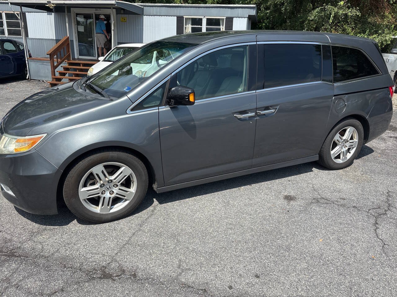 Used 2011 Honda Odyssey Touring