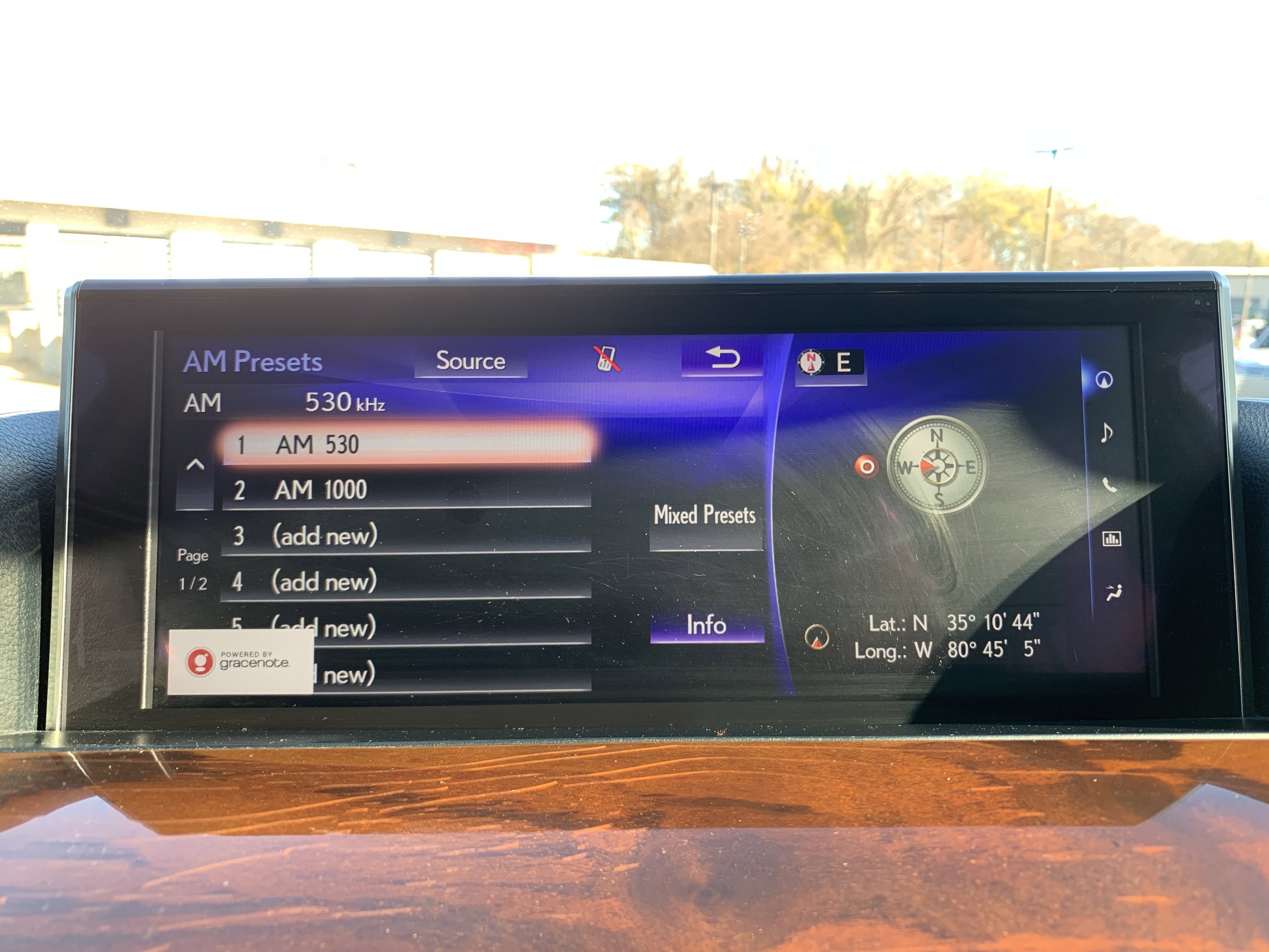 Used 2017 Lexus LX 570 4WD image 22