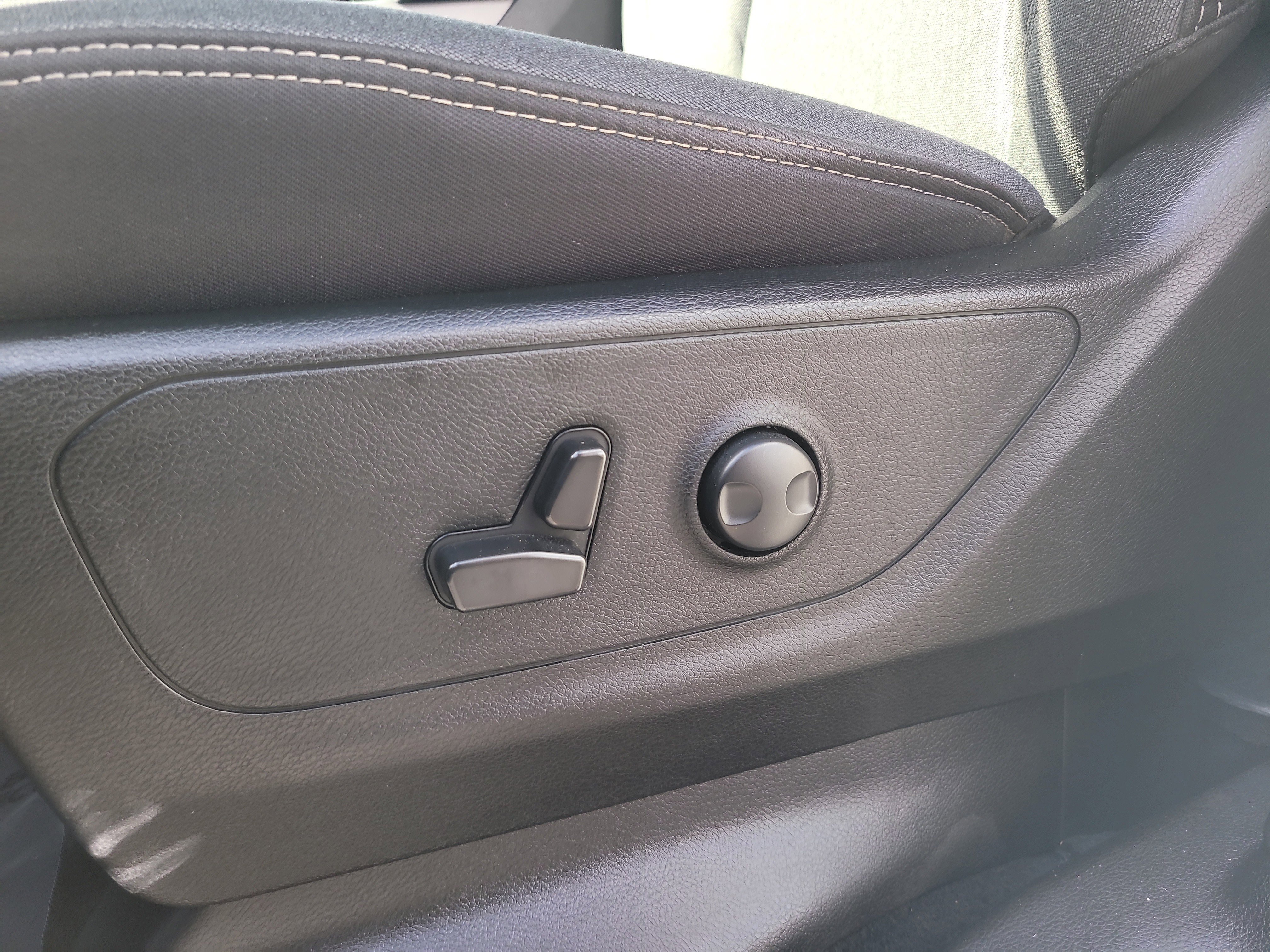 Used 2024 RAM 1500 Big Horn image 19