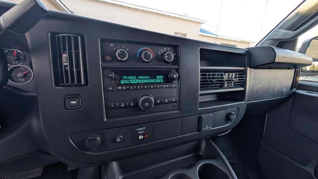 Used 2025 GMC Savana 2500 w/ Driver Convenience Package RWD image 11