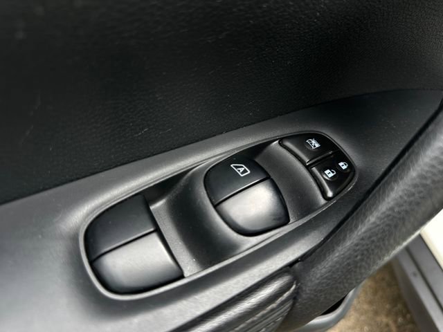 Used 2017 Nissan Rogue S w/ Appearance Package image 13