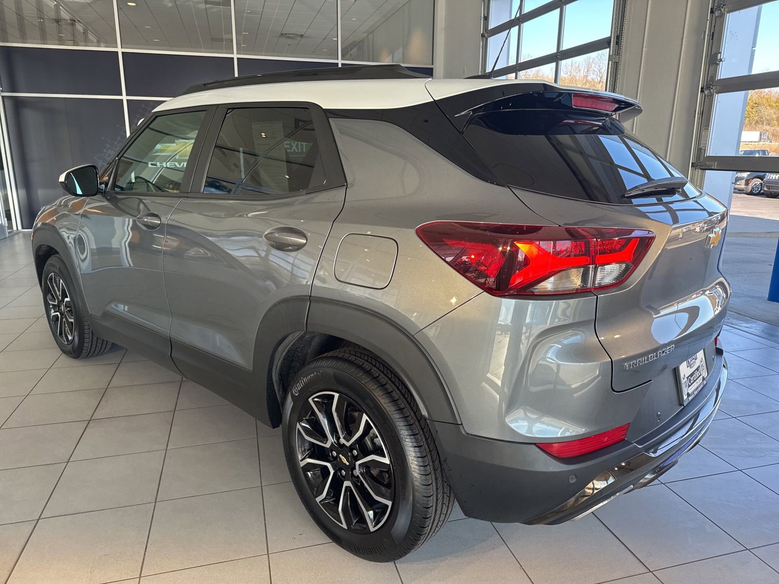 Used 2022 Chevrolet TrailBlazer ACTIV w/ Sun and Liftgate Package image 11