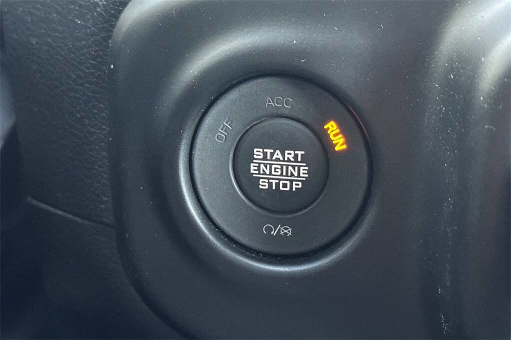 Used 2022 Jeep Wrangler Unlimited Rubicon 4xe w/ Cold Weather Group image 23