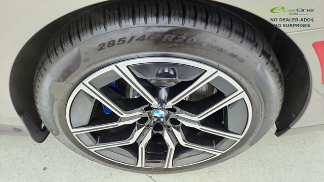 Used 2024 BMW i7 M70 w/ Executive Package image 58