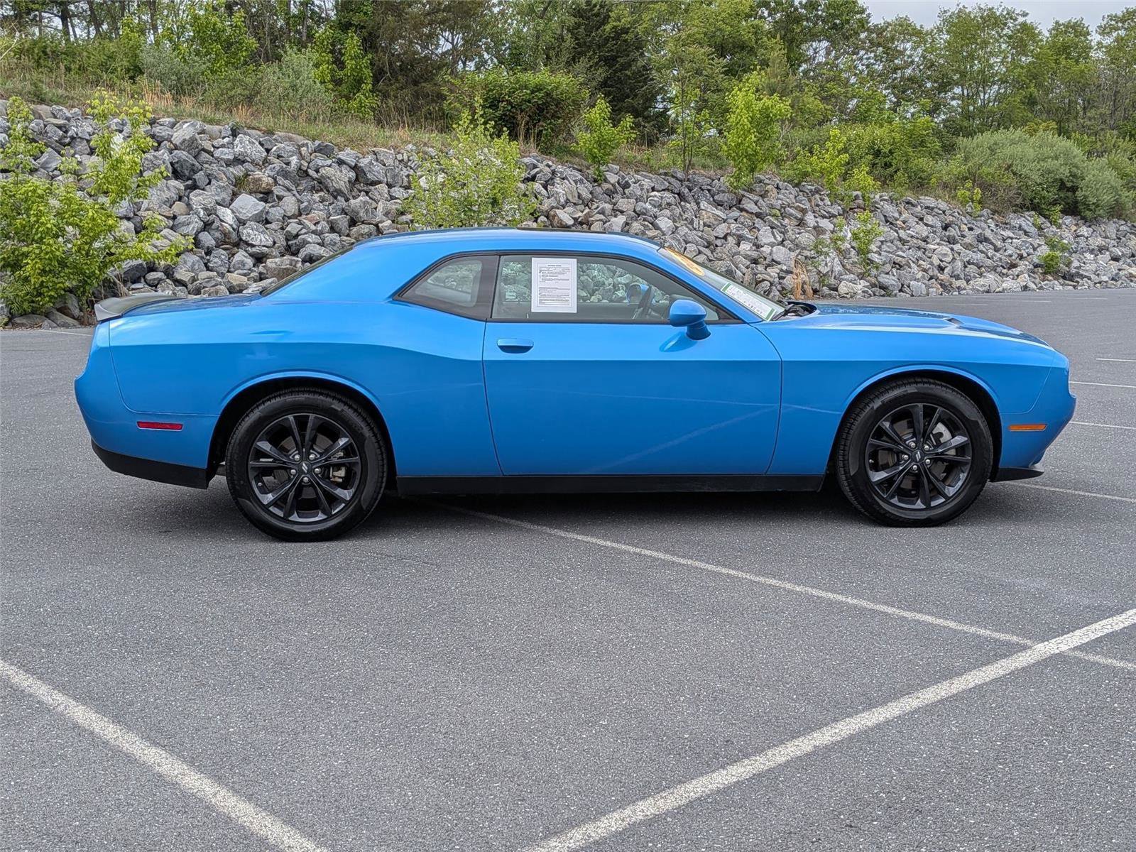 Used 2023 Dodge Challenger SXT w/ Blacktop Package AWD/4WD image 4
