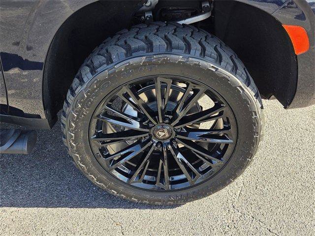 Certified 2024 Chevrolet Tahoe Z71 w/ Luxury Package image 18