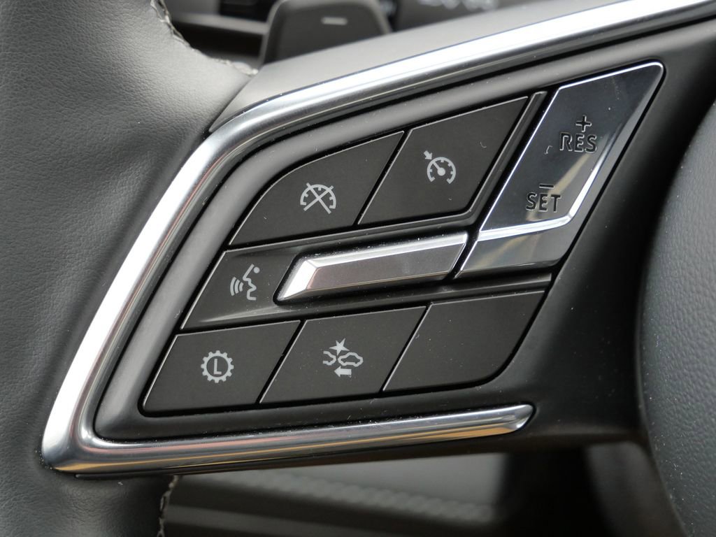 Used 2025 Buick Enclave Sport Touring AWD/4WD image 45
