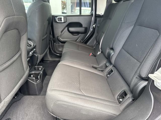 Used 2023 Jeep Gladiator Sport AWD/4WD image 14
