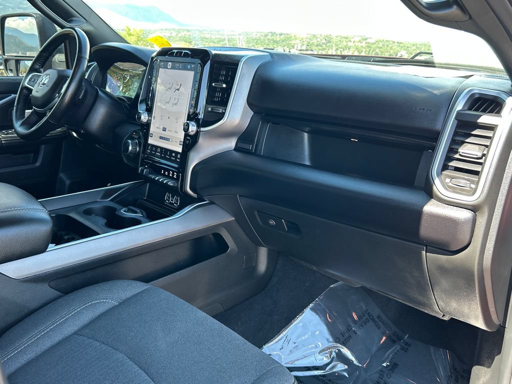 Used 2024 RAM 2500 Big Horn w/ Night Edition AWD/4WD image 5
