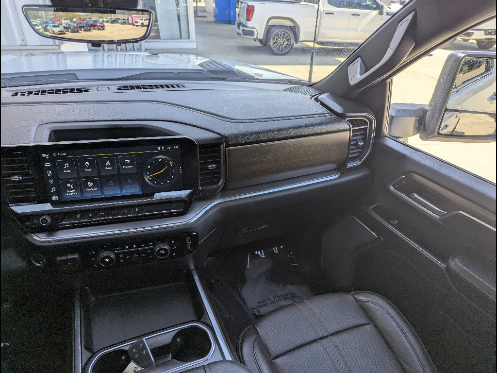 Used 2024 Chevrolet Silverado 2500 High Country w/ High Country Premium Package image 27