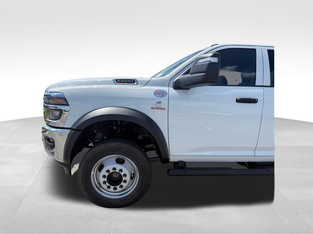 New 2027 RAM 5500 Tradesman w/ Chrome Appearance Group AWD/4WD image 21