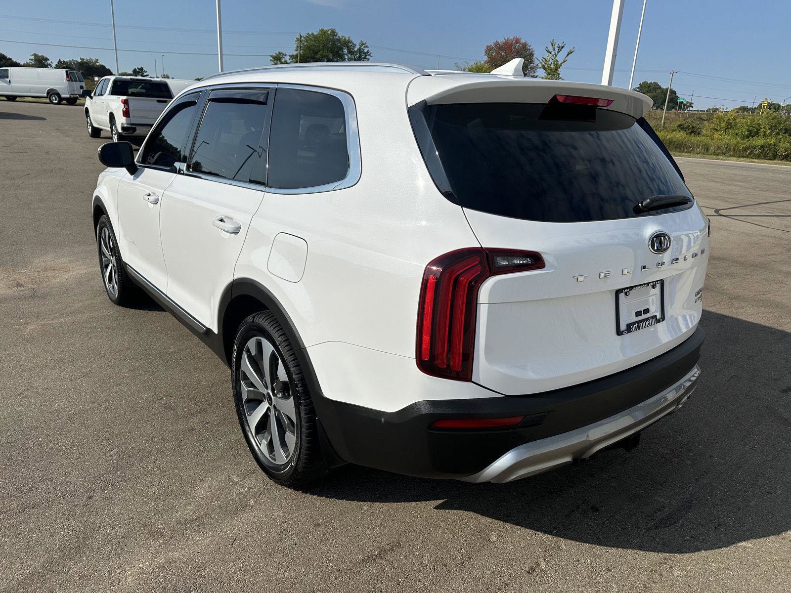 Used 2021 Kia Telluride EX w/ EX Premium Package image 4