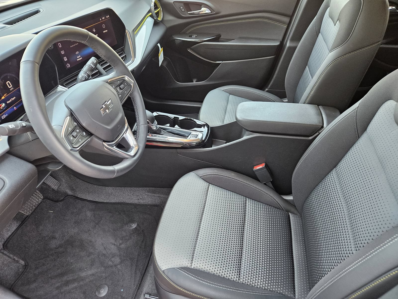 New 2026 Chevrolet Trax LT w/ Driver Confidence Package FWD image 15