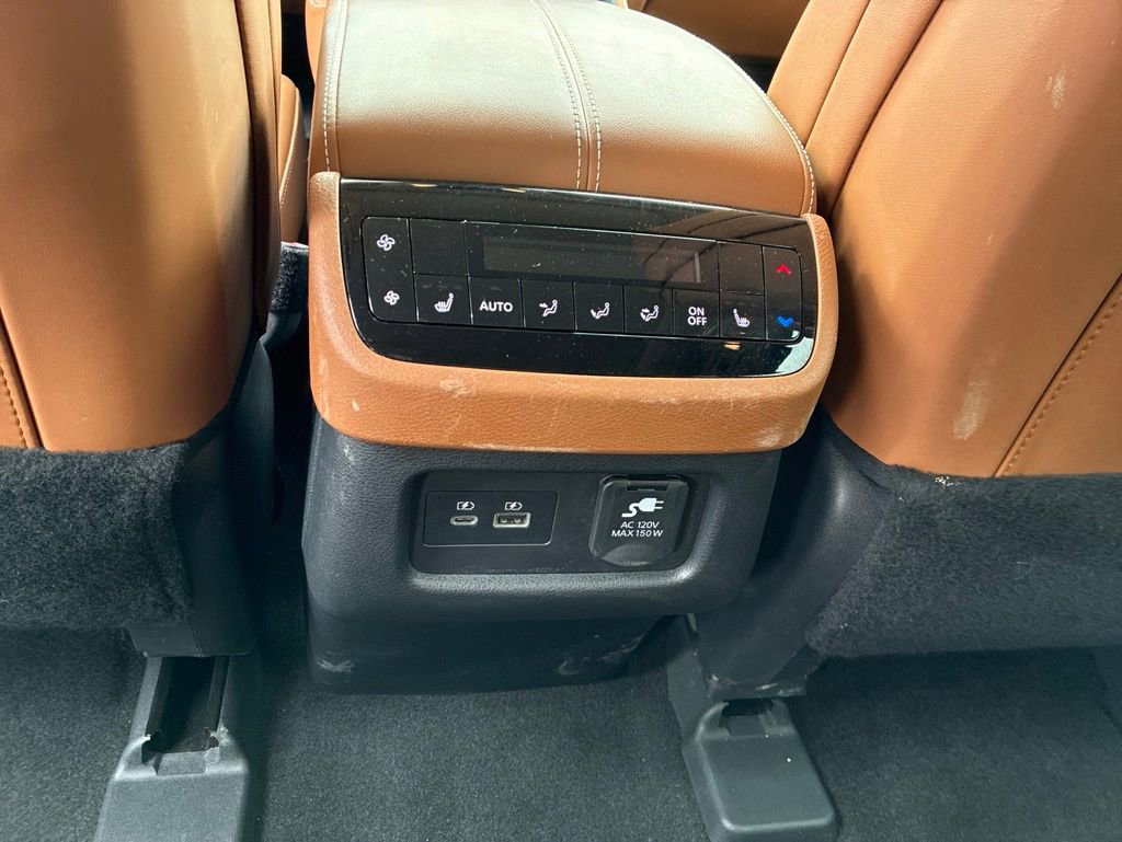 Used 2023 INFINITI QX60 Sensory w/ Vision Package AWD/4WD image 28