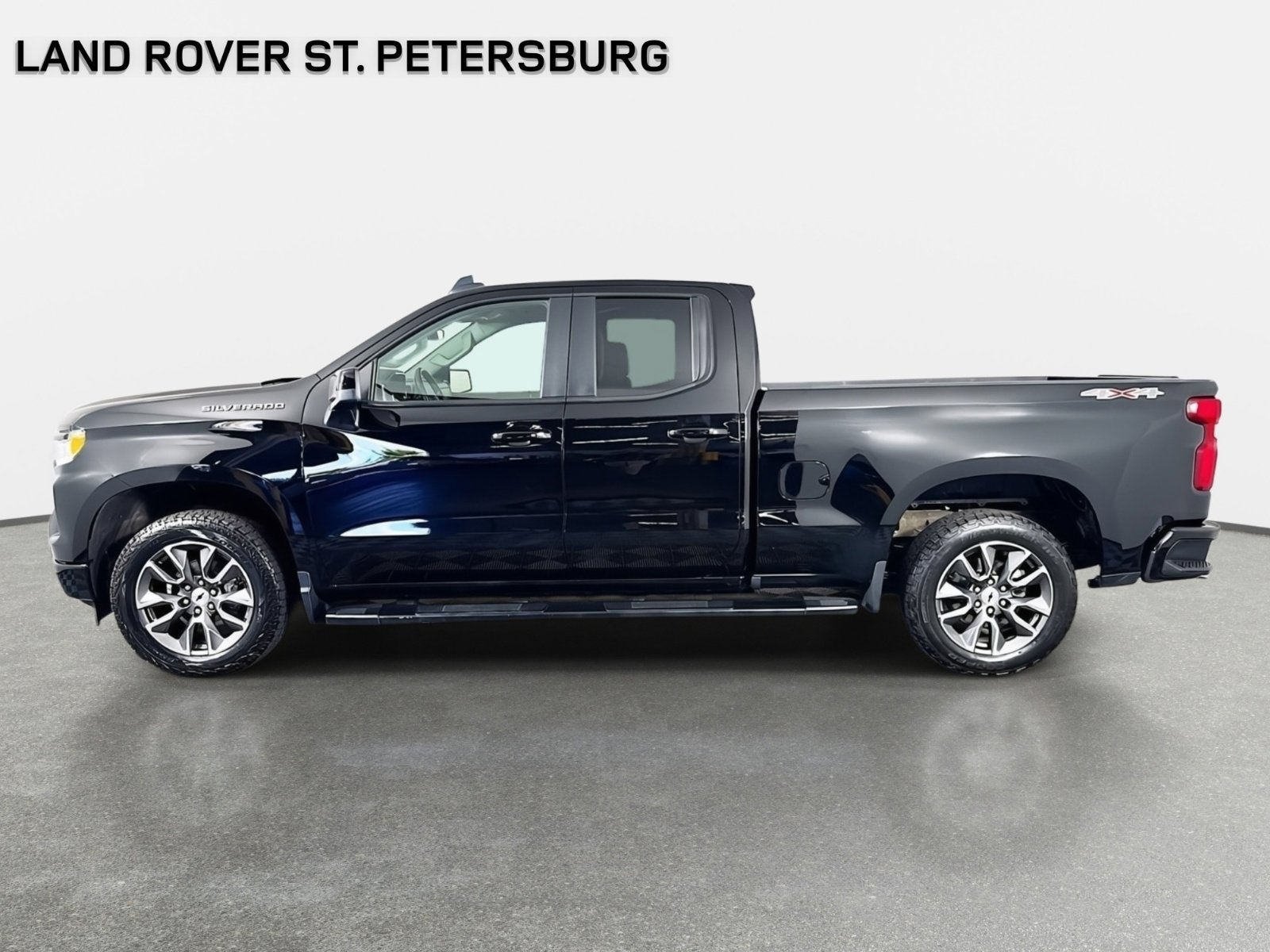 Used 2023 Chevrolet Silverado 1500 RST image 9