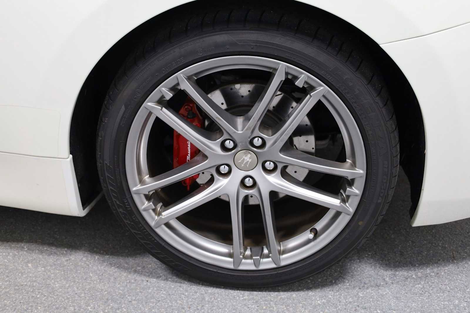 Used 2018 Maserati GranTurismo Sport image 38