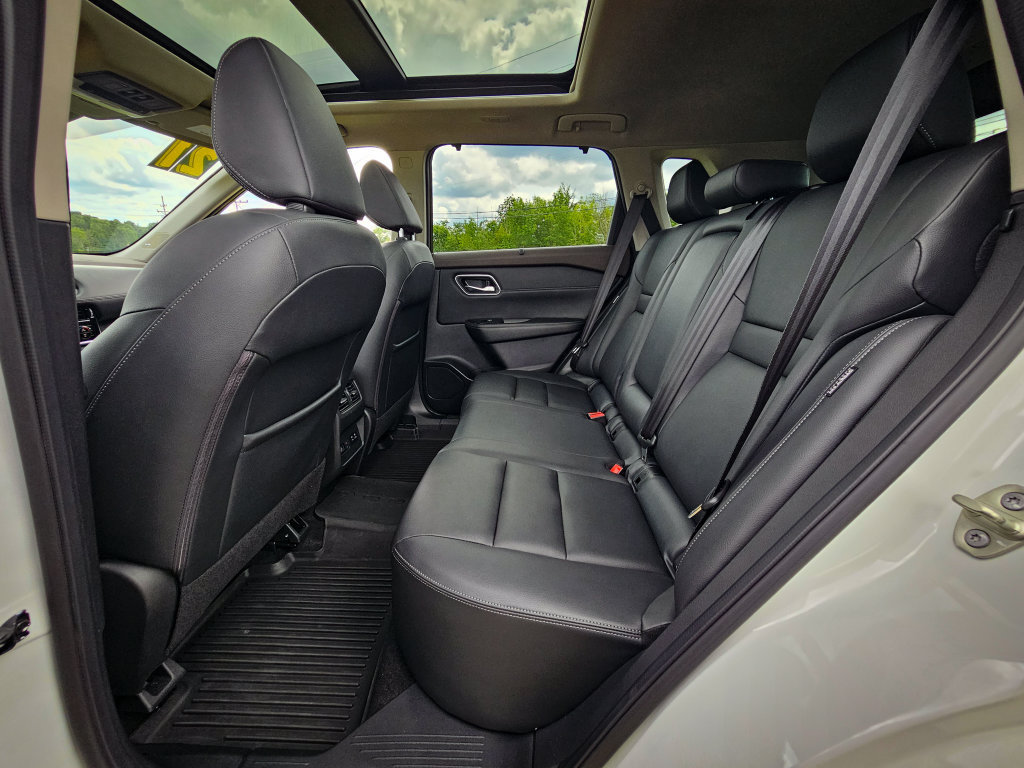 Used 2021 Nissan Rogue SL w/ Premium Package AWD/4WD image 31