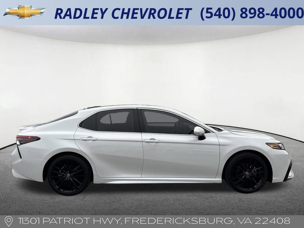 Used 2023 Toyota Camry XSE image 6