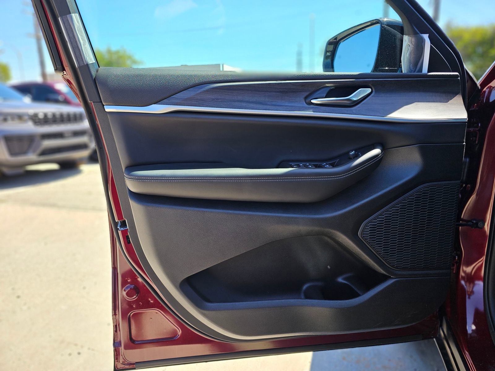 New 2026 Jeep Grand Cherokee Altitude RWD image 19