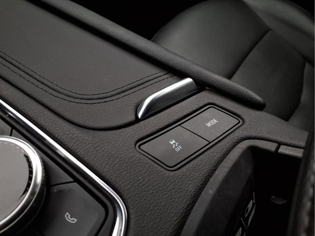 Used 2022 Cadillac XT5 Premium Luxury image 5