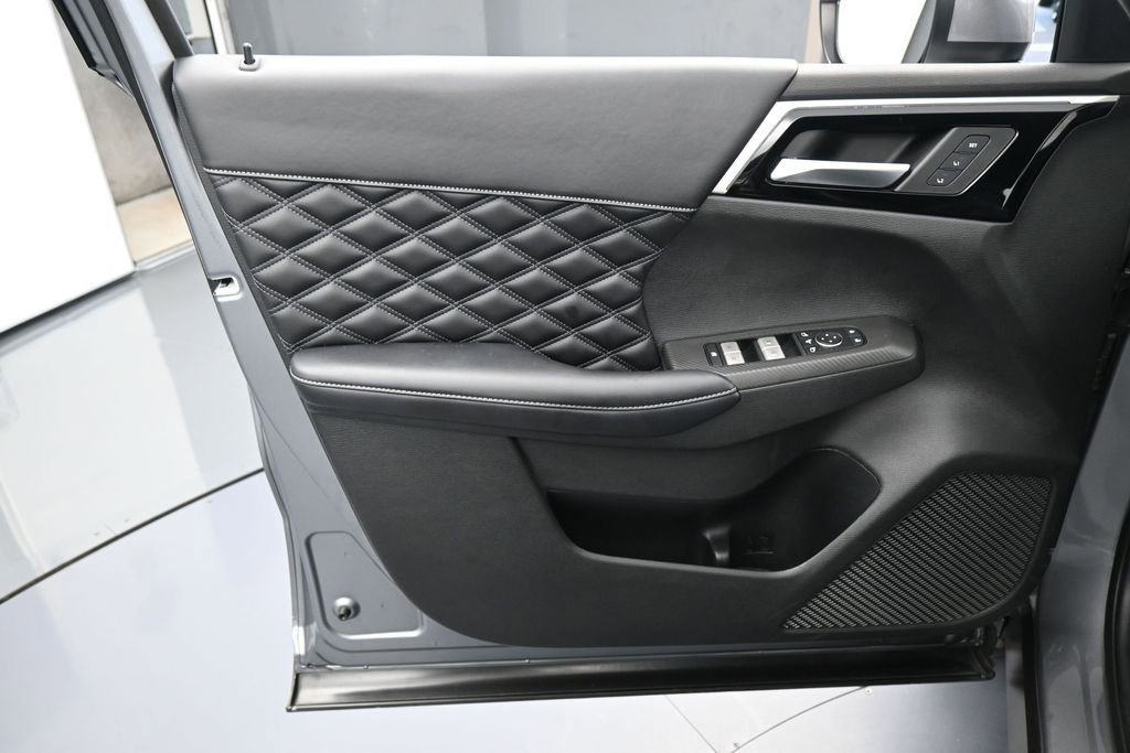 Used 2022 Mitsubishi Outlander SEL AWD/4WD image 13